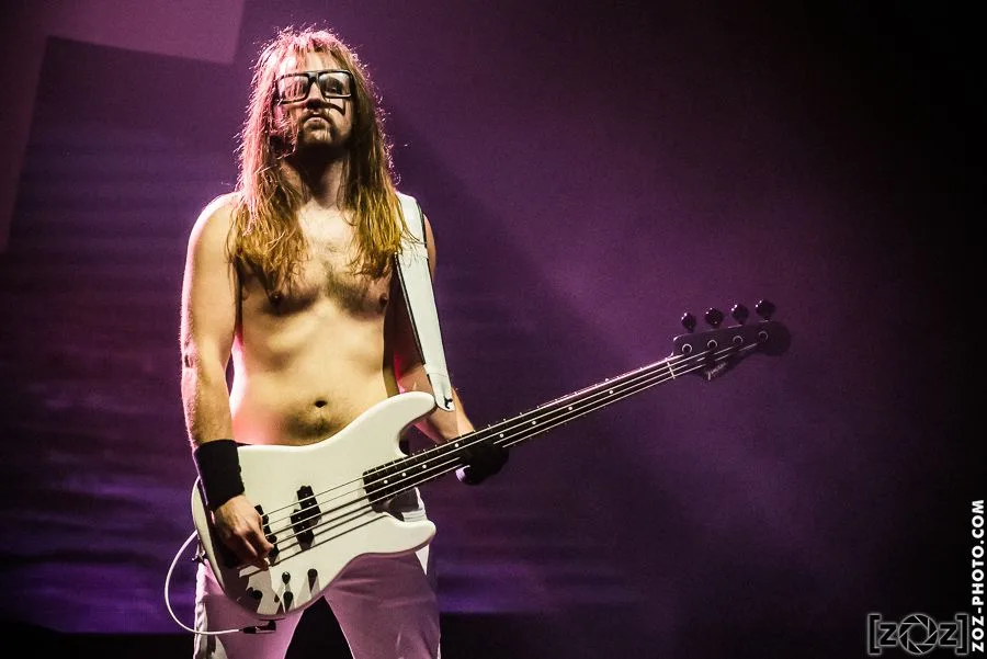 Shaka Ponk, concert au Dôme (Marseille), le 13 novembre 2014